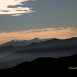 Monta&ntilde;as y nubes