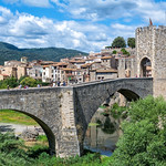 Besal&uacute;