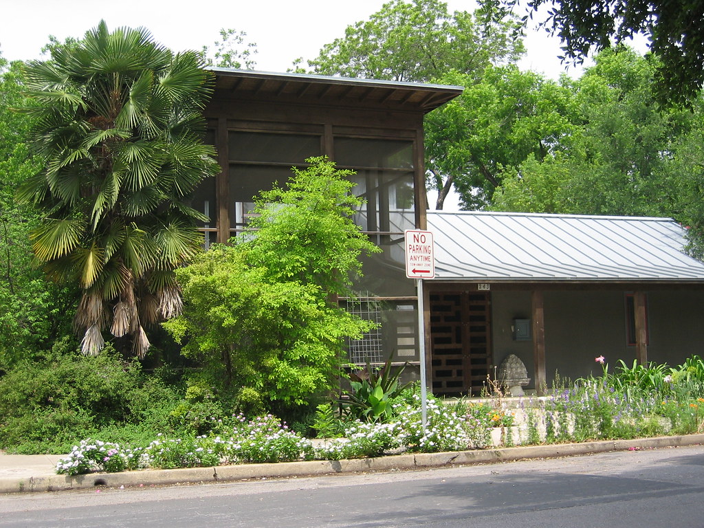 King William District in San Antonio. (Alamo, Rice apartments, to rent