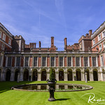 The Fountain Court, Hampton Court Palace, London