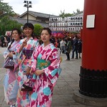 the three Graces-asakusa-tokyo