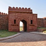 India - Uttar Pradesh - Fathepur Sikri - Hathi Pol (Elephant Gate) - 4