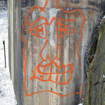 Grafitti : face in orange