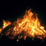 2007-11-03c Fire Up Close