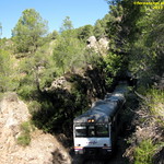 Tren de media distancia de Renfe (l&iacute;nea X&agrave;tiva-Alcoi) a su paso por GENOVES (Valencia)