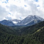 monta&ntilde;as con nieve