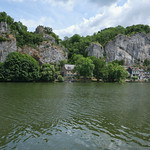 La Meuse et les Rochers de Fr&ecirc;nes &agrave; Profondeville - The Meuse and the Rochers de Fr&ecirc;nes at Profondeville