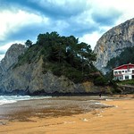 Playa de Laga. Fuerte temporal que barre la totalidad del arenal. Ibarrangelua. Bizkaia.