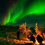 Admirant l'aurora / Admiring the aurora