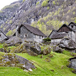 Stone houses at Sonlerto