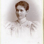 Gratzer Emmi by Kozics, Pozsony