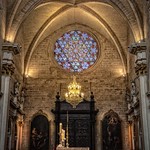 Catedral de Val&egrave;ncia. Roset&oacute; Estrela de David o Salom&oacute; i Porta dels Ap&ograve;stols (Vista interior)