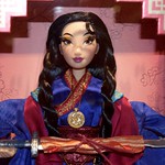Limited Edition Mulan 16 Inch Doll - Disney Store Display - Midrange Front View #2 (with Flash)