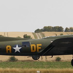 Boeing B-17G (G-BEDF)