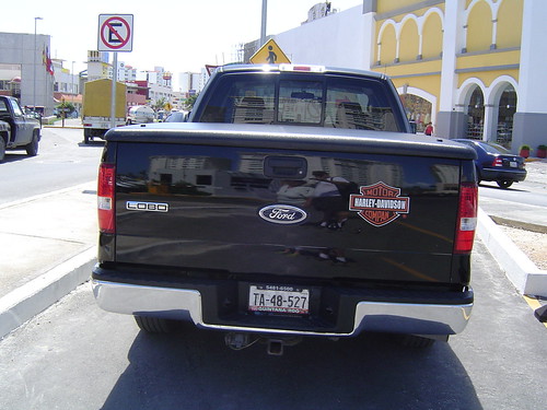 Image Gallery Lobo Truck