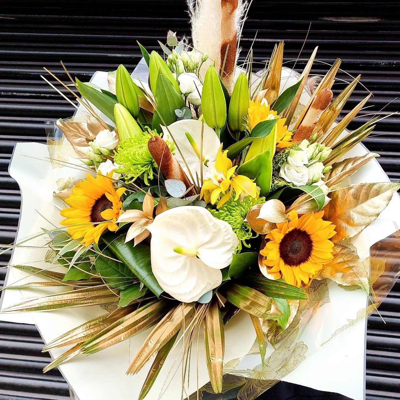 A Florist in Manchester Oldham Bury The Bloom Room Middleton Flowers SameDay Flower Delivery