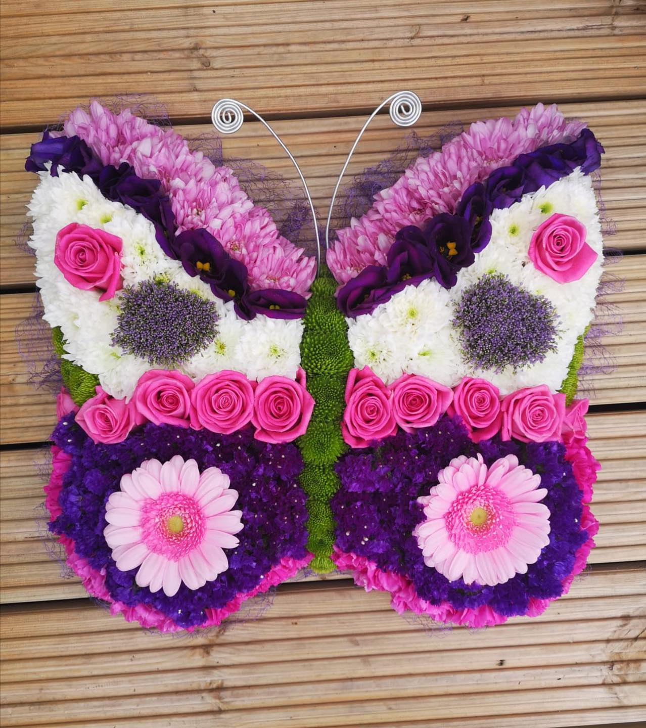 Funeral and Sympathy Flowers for Stewarton Kilmarnock Irvine Bizzie