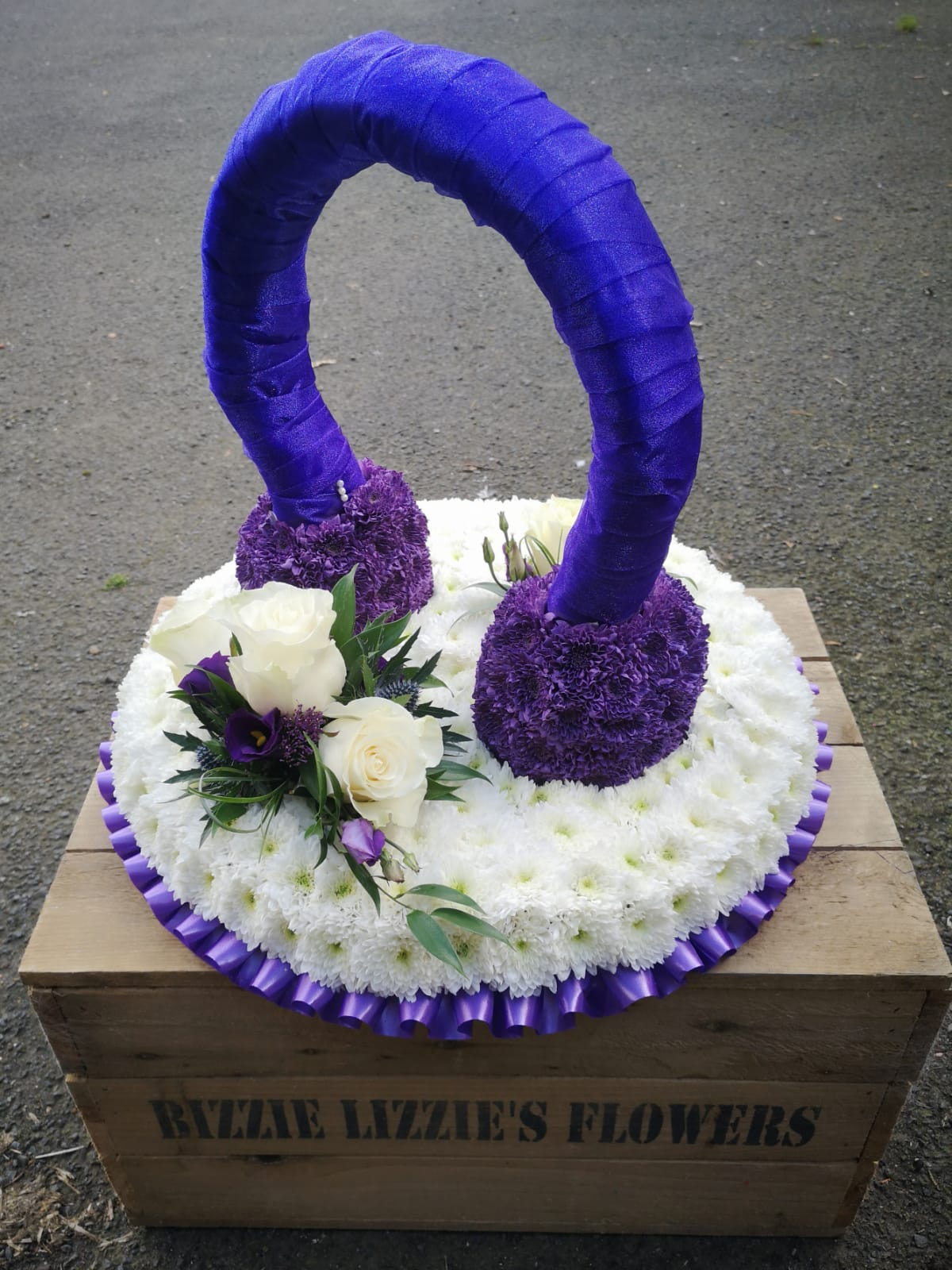 Funeral and Sympathy Flowers for Stewarton Kilmarnock Irvine Bizzie