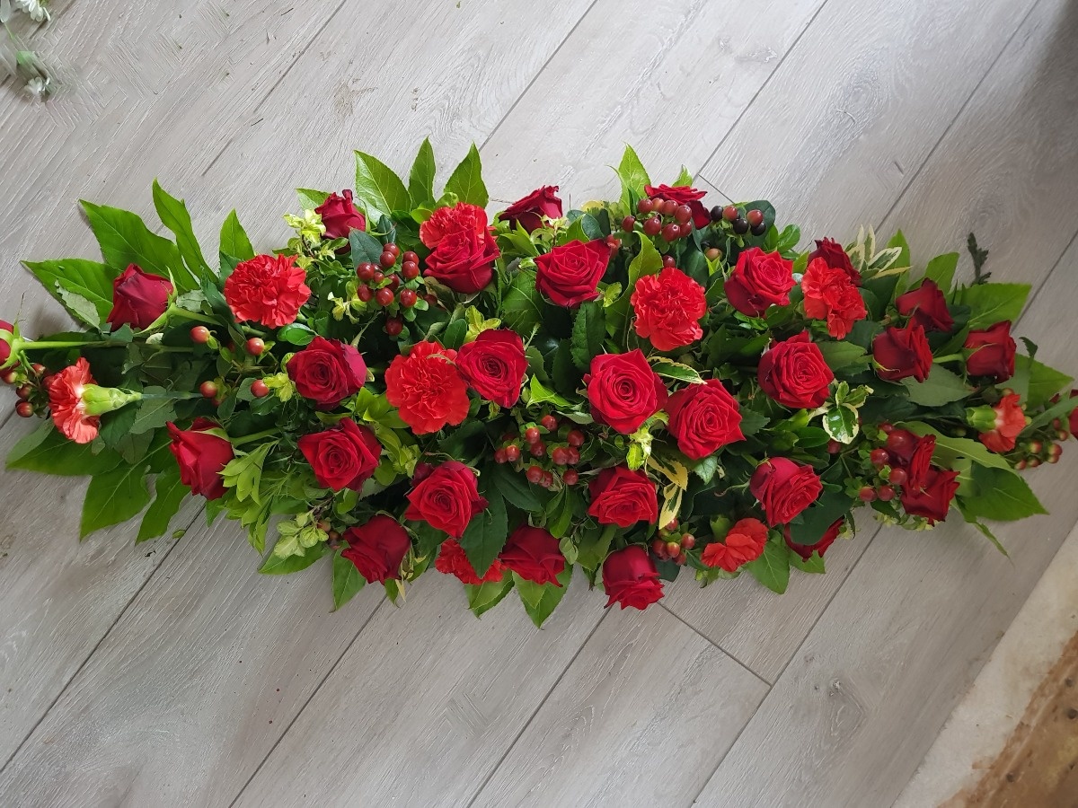 Funeral and Sympathy Flowers for Grimsby and Cleethorpes First Class
