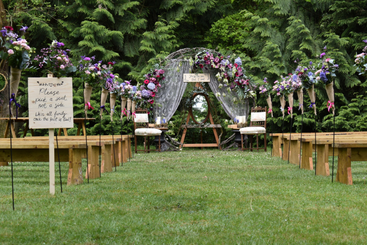 A Florist in Portsmouth Blooms n Balloons Same Day Flower delivery for Portsmouth Blooms