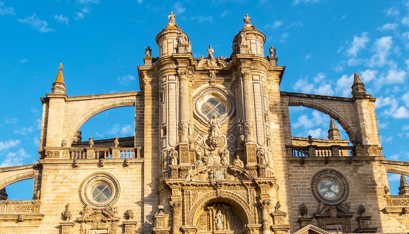 Reisen nach Jerez, Andalusien jetzt online buchen mit fluege.de