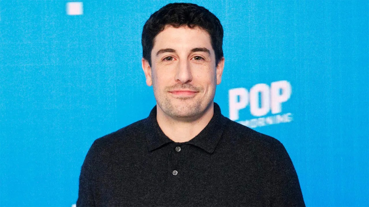 Jason Biggs reveals he turned down 'How I Met Your Mother' lead role