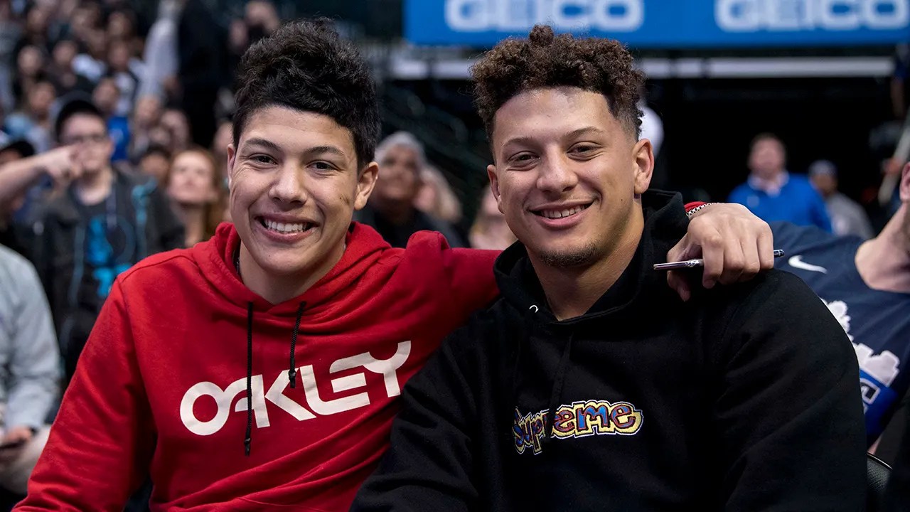 Patrick Mahomes Brother Catches Heat For Dancing On Sean Taylors