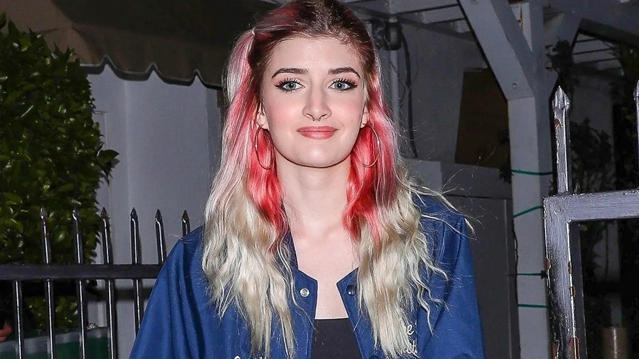 Charlie Sheen’s daughter Sami Sheen, 18, reacts to troll who asked if