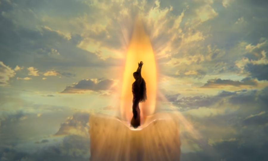 Ariana Grande Hit by Painter’s Lawsuit After Allegedly Plagiarizing His