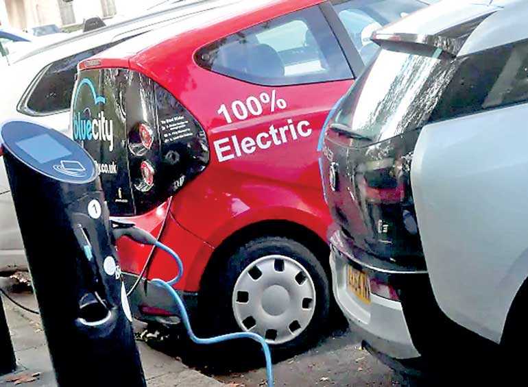 Britain to ban new petrol and hybrid cars from 2035 Daily FT