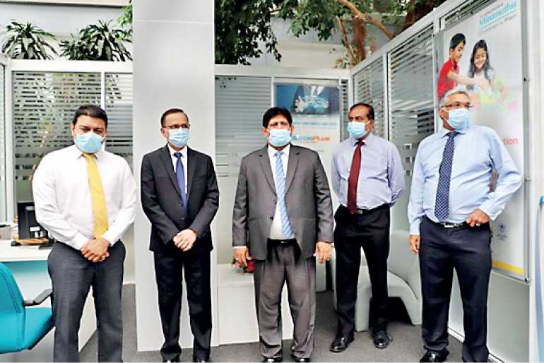 Sri Lanka Insurance expands customer convenience with service counter