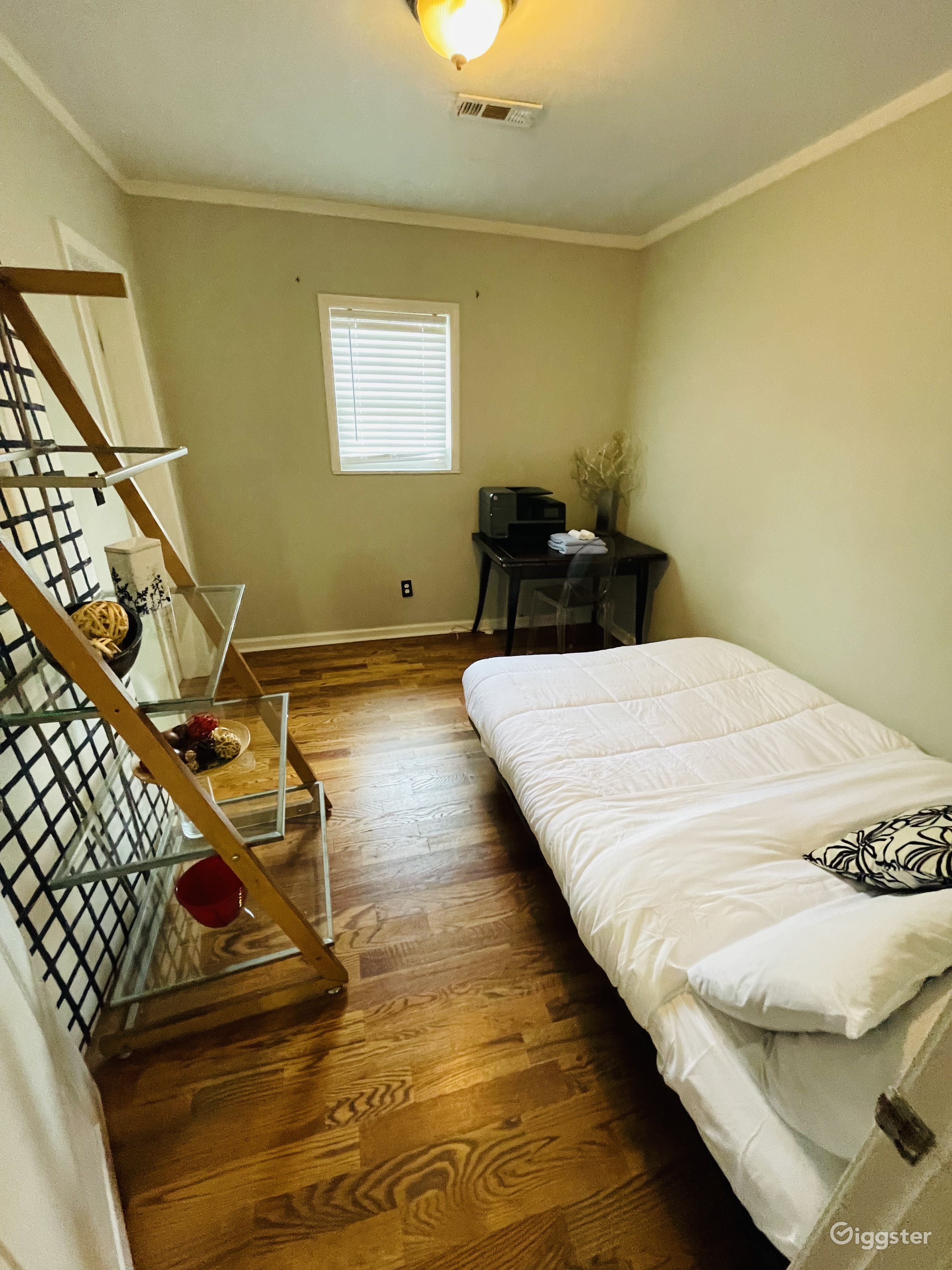 Large 5 Bedroom 1920s Home near Downtown Atlanta Rent this location