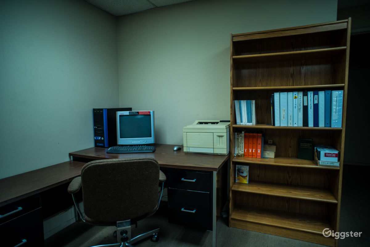 90s Retro Office Space Rent this location on Giggster