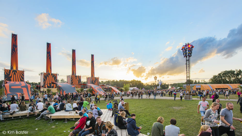 lowlands festival 2023 live stream Searching To Destroy in Lowlands Festival 2017 Gigwise
