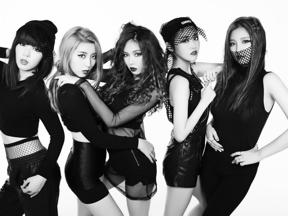 Watch Kpop's 98 member girl group tease new reality series Gigwise