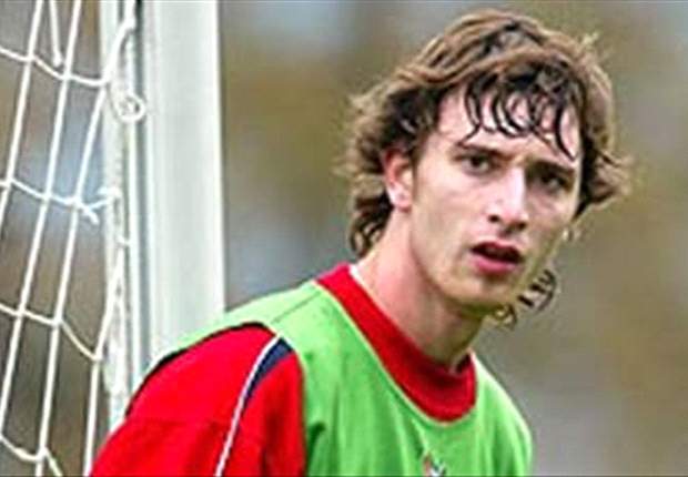 Athletic Bilbao Defender Fernando Amorebieta Still Undecided On Long