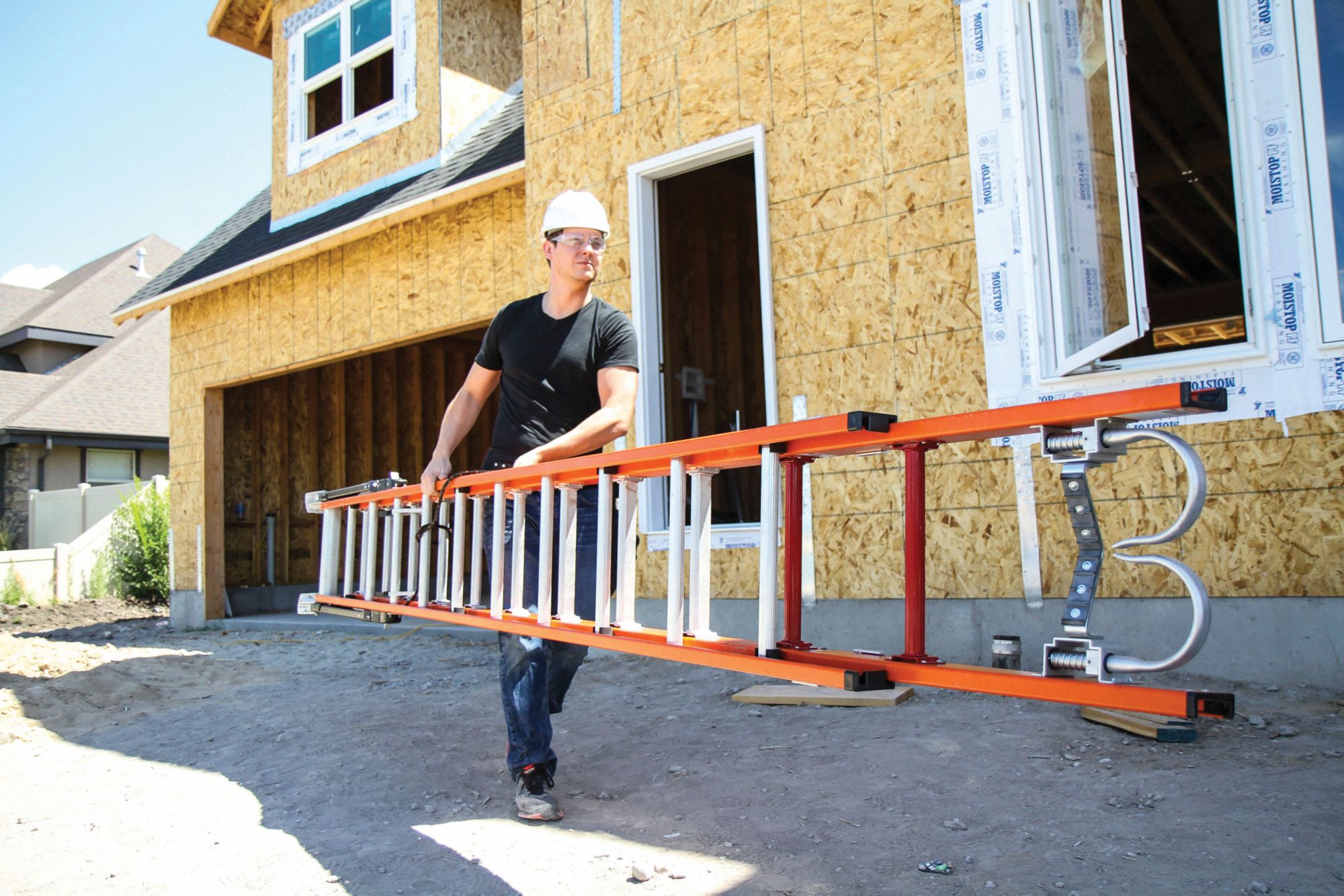 LITTLE GIANT 20 ft Fiberglass Extension Ladder, 300 lb Load Capacity