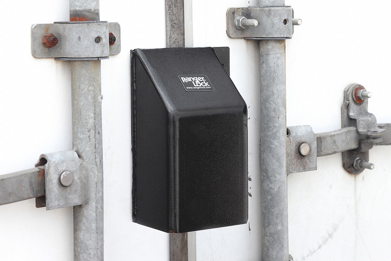 4 in Guard Lg, 3 1/2 in Guard Wd, Padlock Guard with Lock 49CT44RGLB