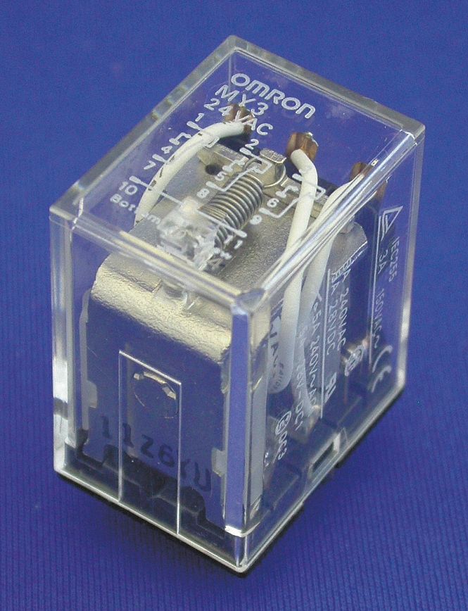 OMRON General Purpose Relay, 24V DC Coil Volts, 5A 240V AC Contact