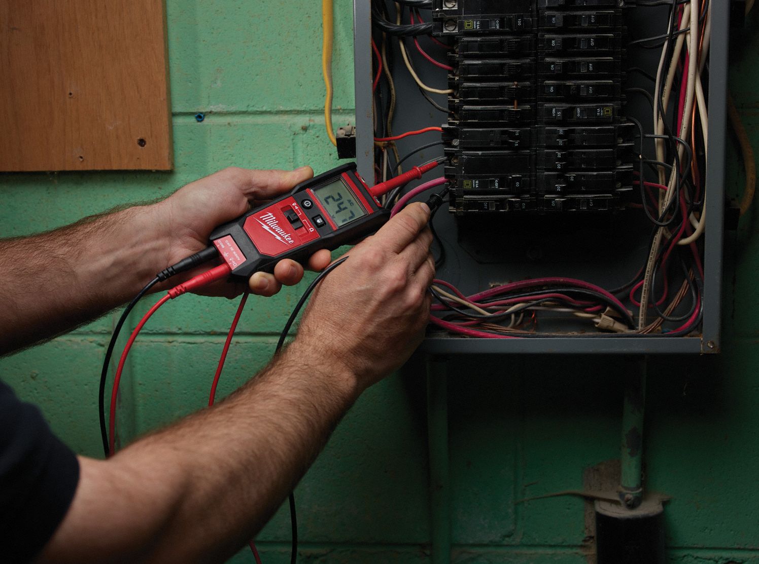 MILWAUKEE Electrical Tester, 600VAC/DC, LCD and LED - 20LN64|2213-20