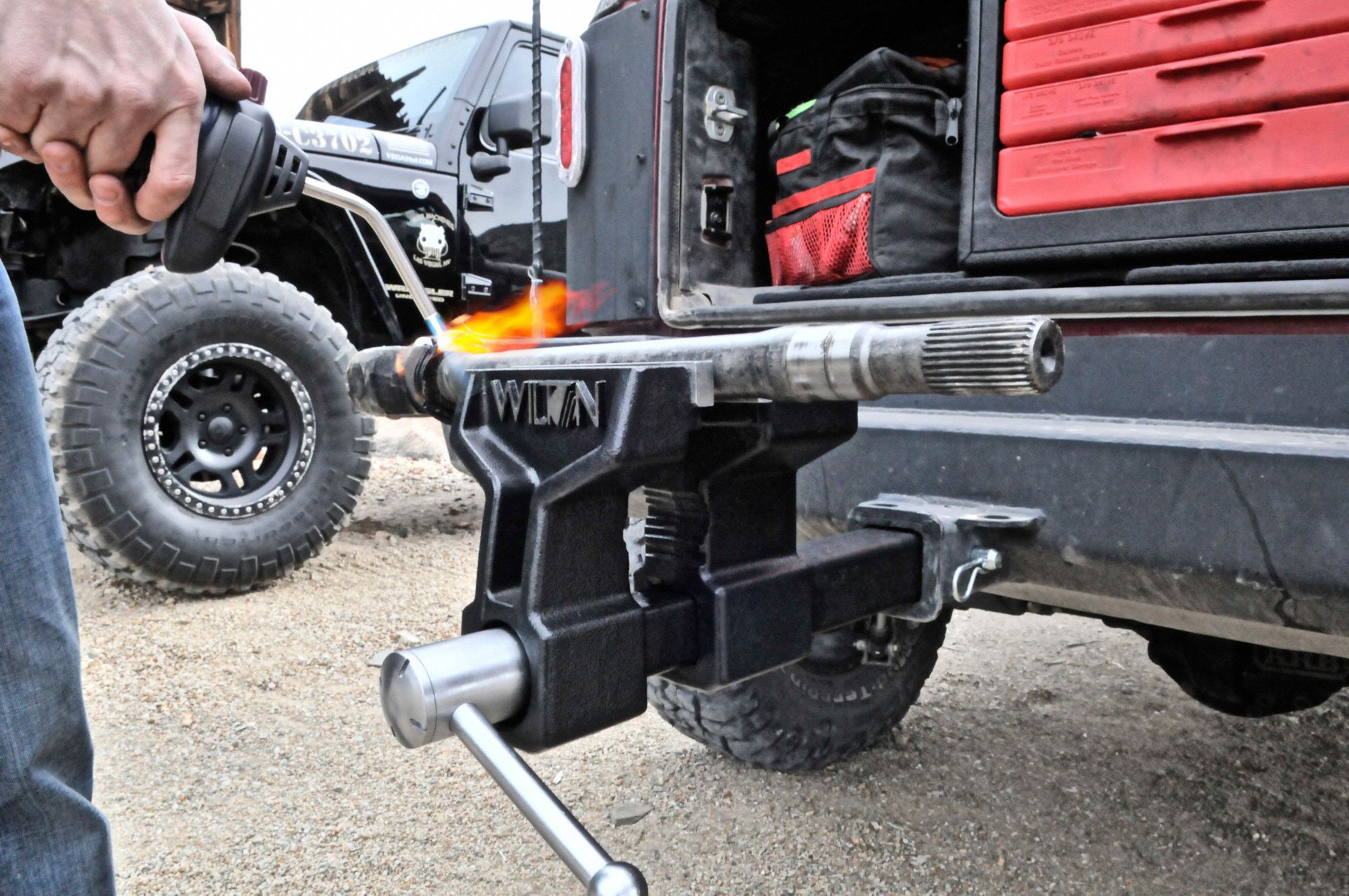 WILTON Heavy Duty Truck Hitch Vise, 6 in Jaw Width, 5 3/4 in Max