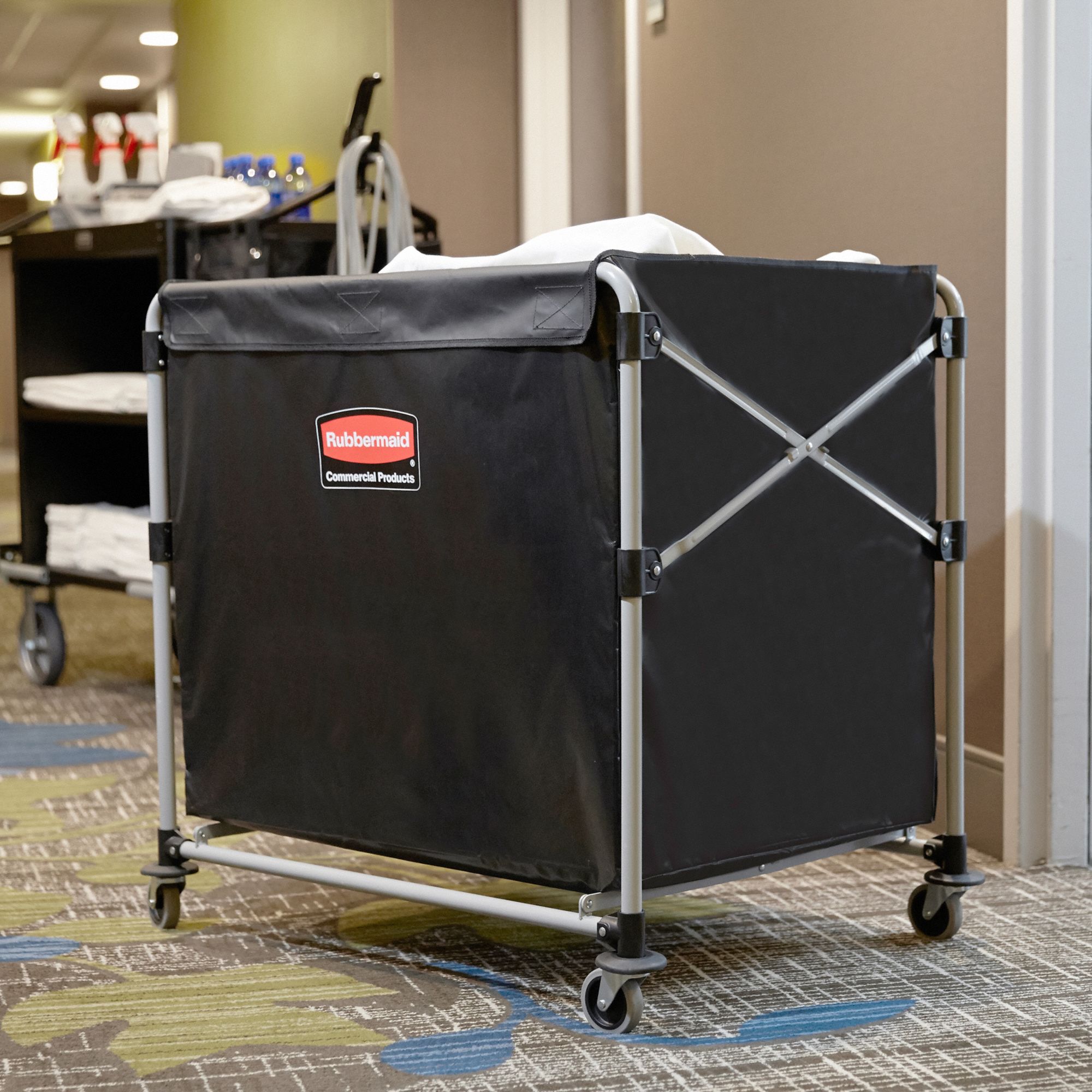 RUBBERMAID COMMERCIAL PRODUCTS Removable Vinyl Liner Basket Truck, 10.0