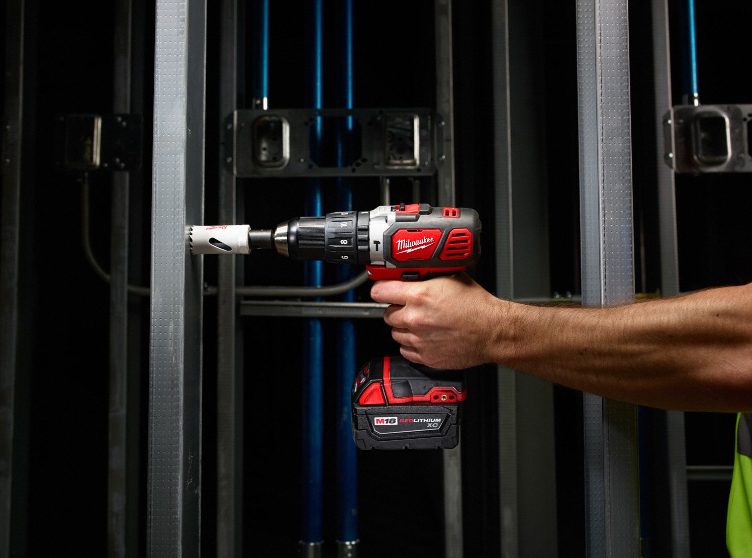 MILWAUKEE Cordless Hammer Drill/Driver Kit, 18.0 V, 1/2 in Chuck Size