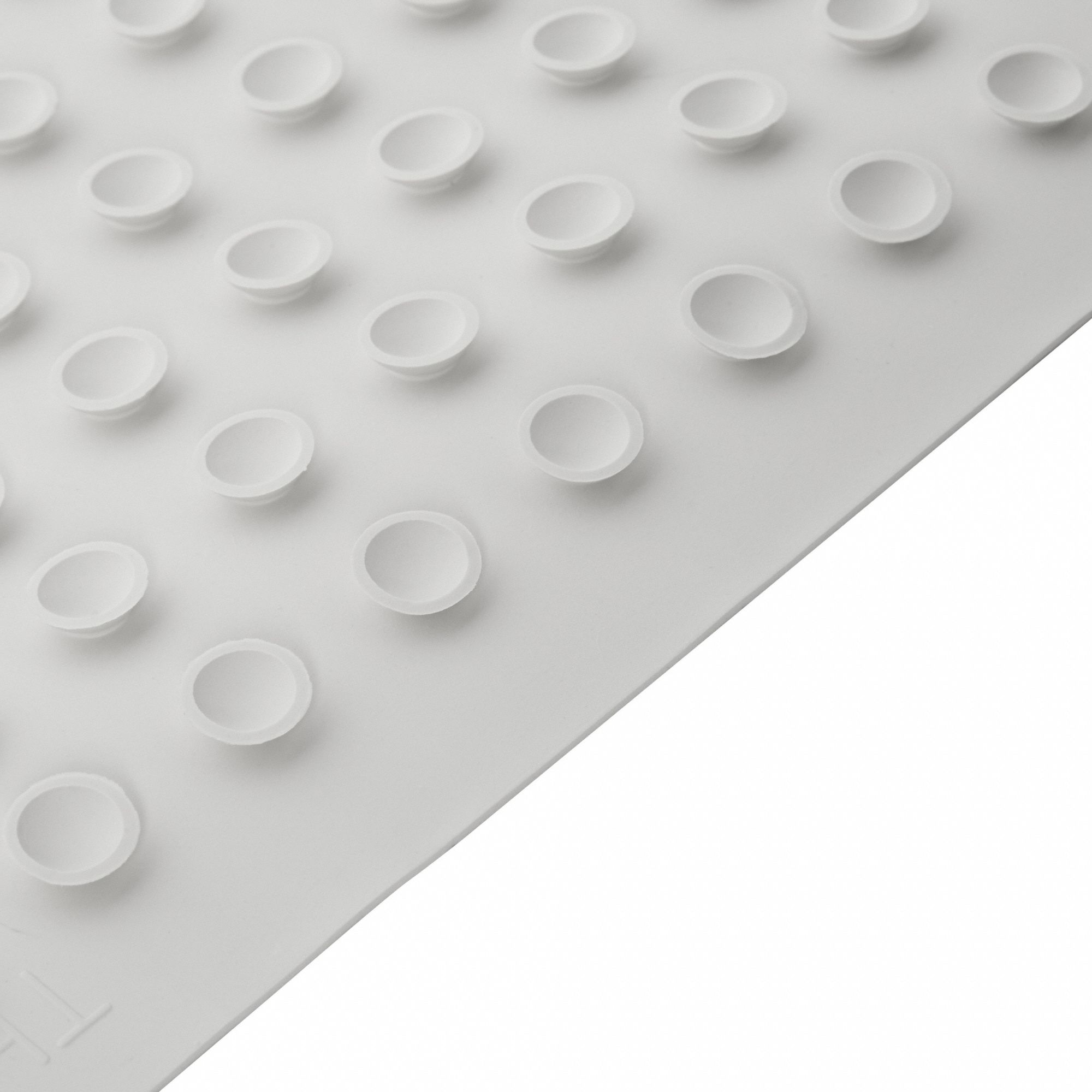 RUBBERMAID COMMERCIAL PRODUCTS Shower and Bath Mat, 16 in Length, 28 in