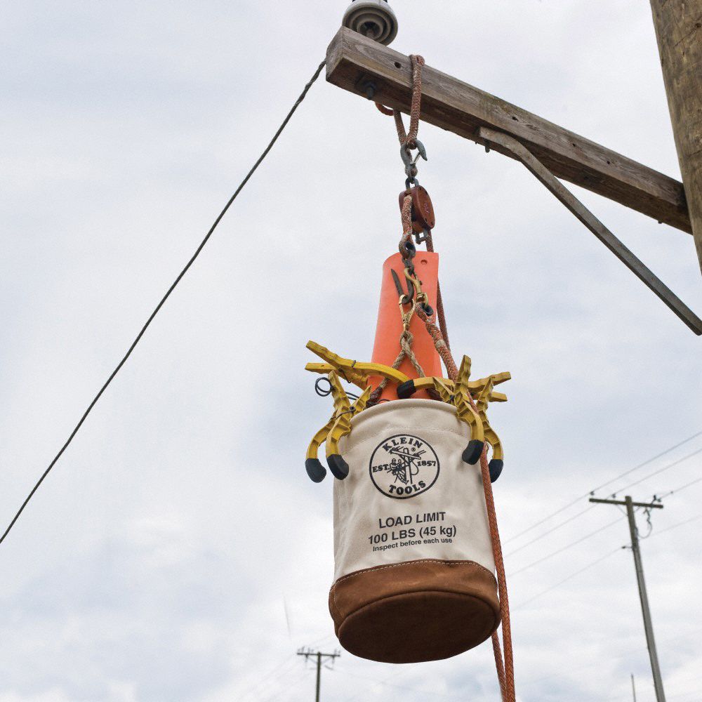 KLEIN TOOLS Bucket Bag 12 in Overall Wd, 17 in Overall Ht 2DFN65104