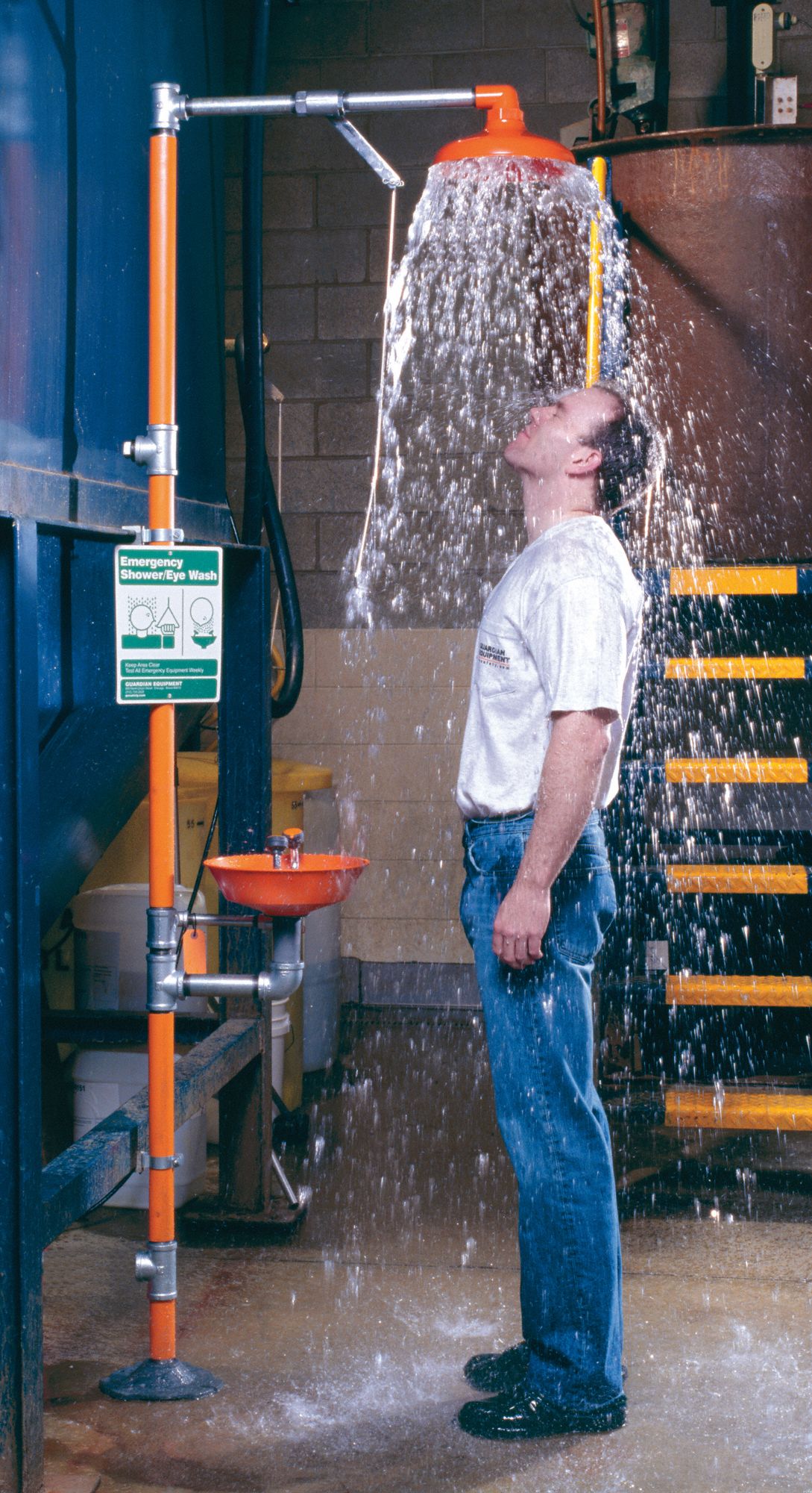 GUARDIAN EQUIPMENT Shower with Eye Wash, Floor Mount, ABS Plastic