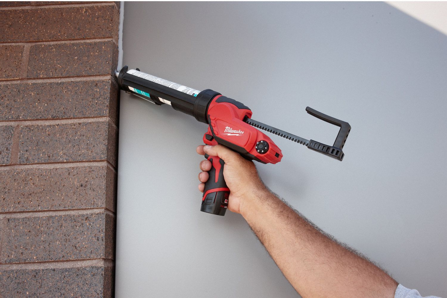 MILWAUKEE Cordless Caulk Gun Kit, 12.0 V V, Bare Tool, 10 oz Capacity 34G844244121 Grainger