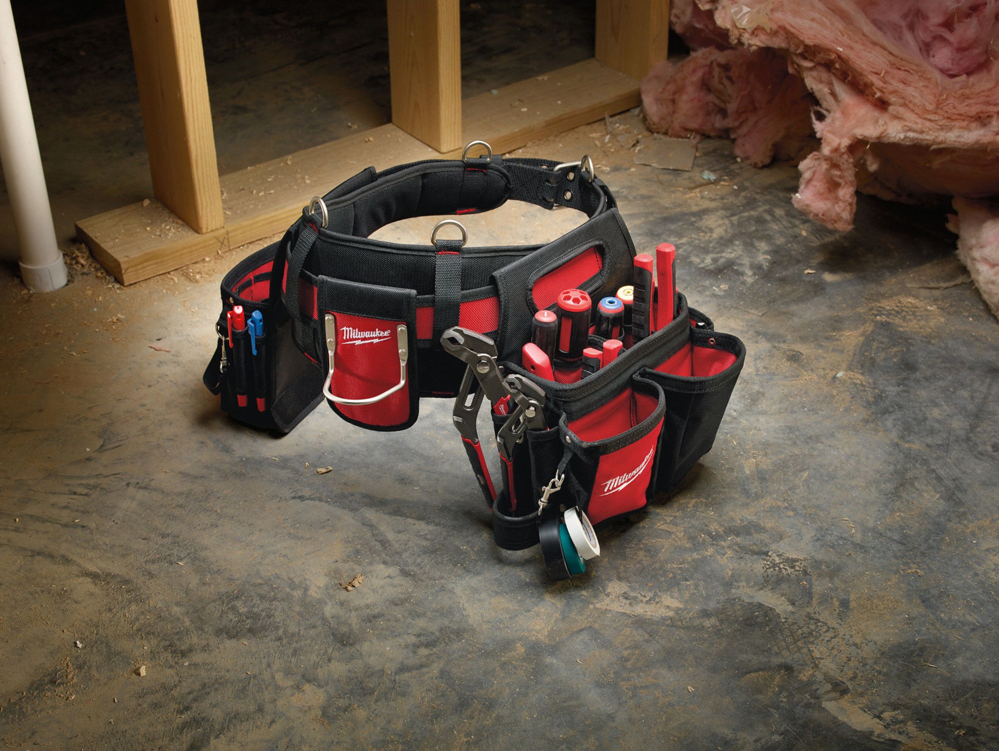 MILWAUKEE Tool Belt Nylon, Electrician, 29 Pockets, Padded, 30 in to