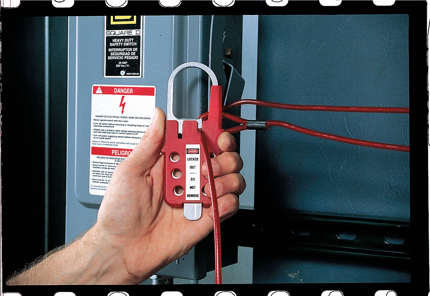 PANDUIT Cable Lockout, Vinyl, 6 ft, Hasp Cable Lockout Style 3LTF1PSLMLD Grainger