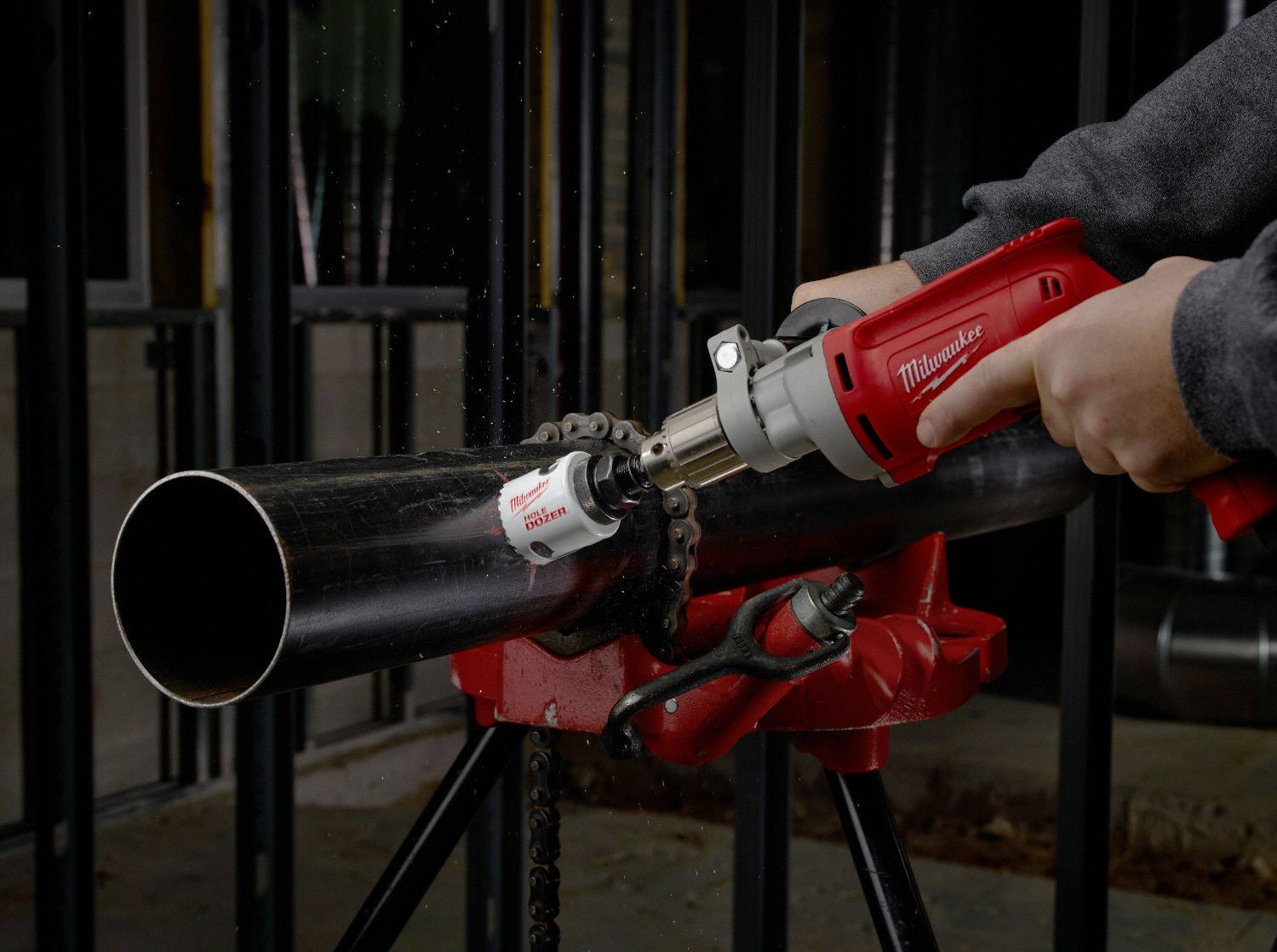 MILWAUKEE Hole Saw 2 1/4 in Saw Dia., 3.5 Teeth per Inch, 1 5/8 in Max. Cutting Dp, BiMetal